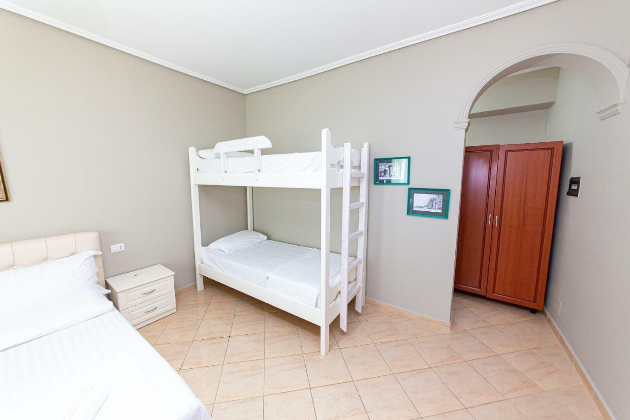 Hotel Roi Radhimë Εξωτερικό φωτογραφία